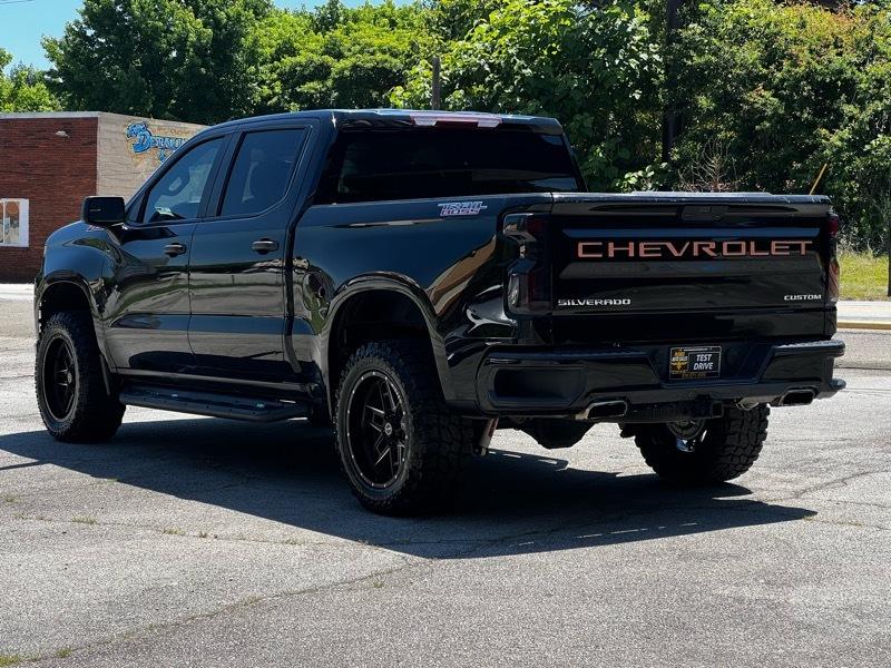 Chevrolet Silverado 1500 Custom Trail Boss Crew Cab Long Box 4WD 2019
