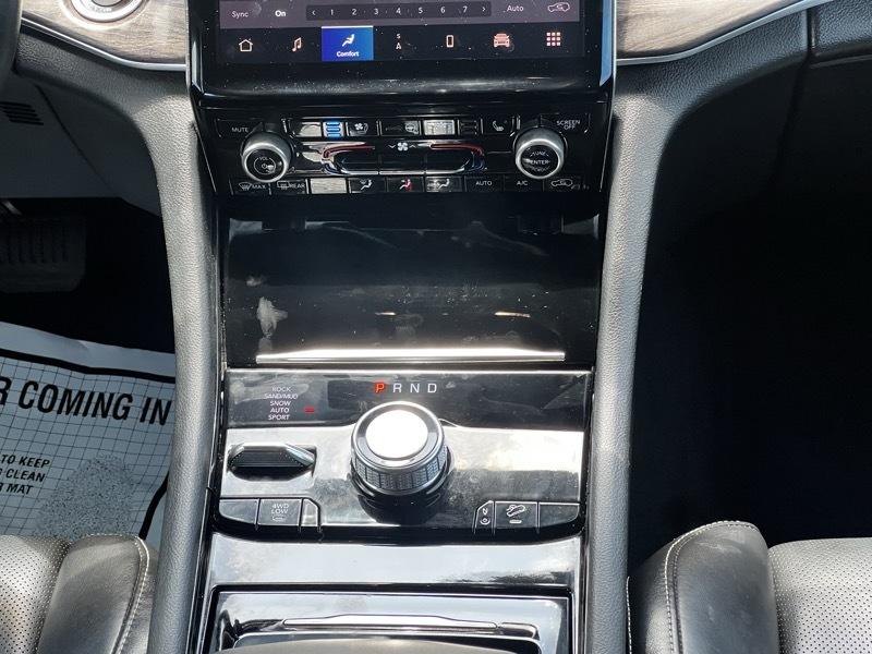 Jeep Grand Cherokee L Overland 4WD 2021