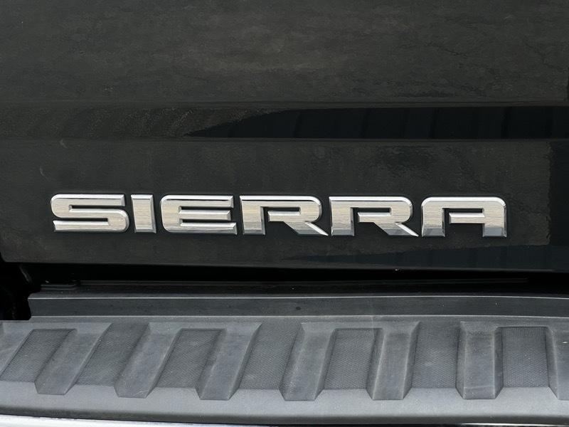 GMC Sierra 1500 SLT Crew Cab Long Box 4WD 2017