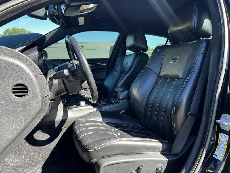 Chrysler 300 S V6 AWD 2019