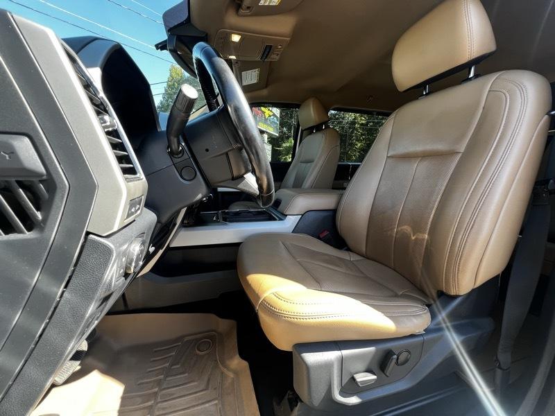 Ford F-250 SD Lariat Crew Cab 4WD 2022