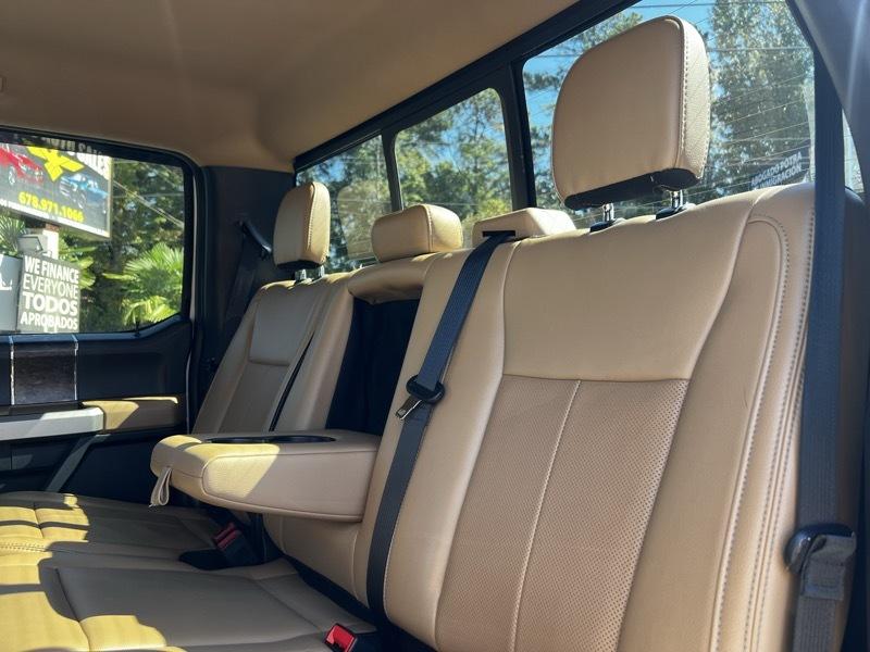 Ford F-250 SD Lariat Crew Cab 4WD 2022