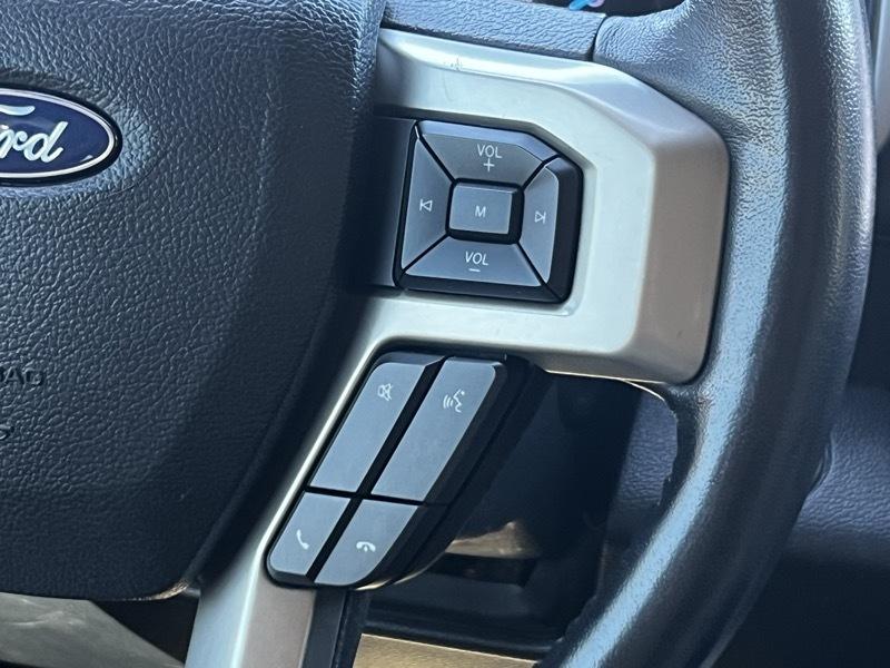 Ford F-250 SD Lariat Crew Cab 4WD 2022