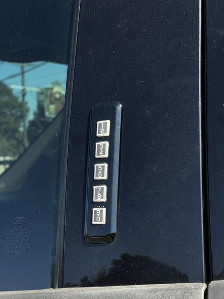 Ford F-250 SD Lariat Crew Cab 4WD 2022
