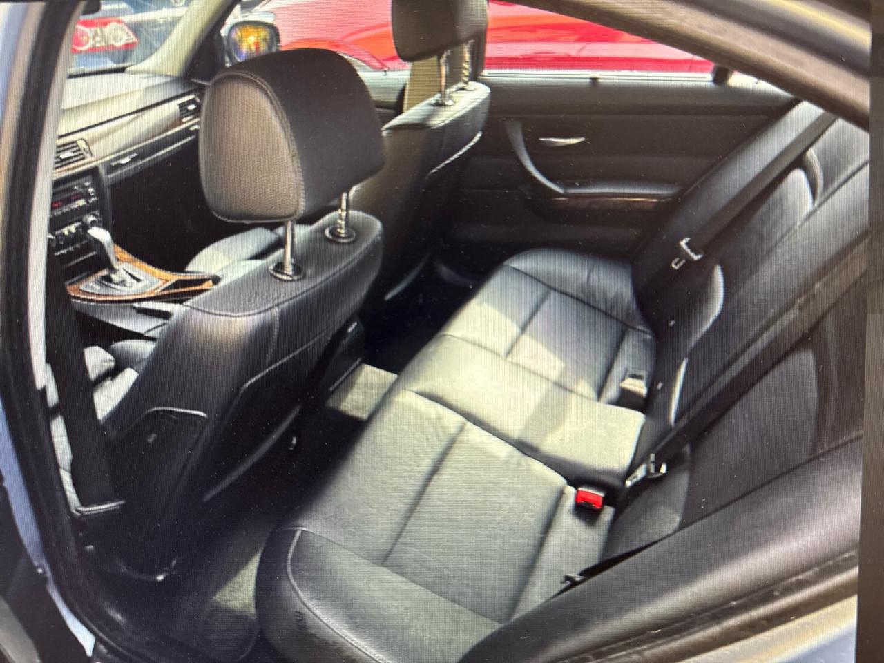 BMW 3-Series 328i xDrive 2010