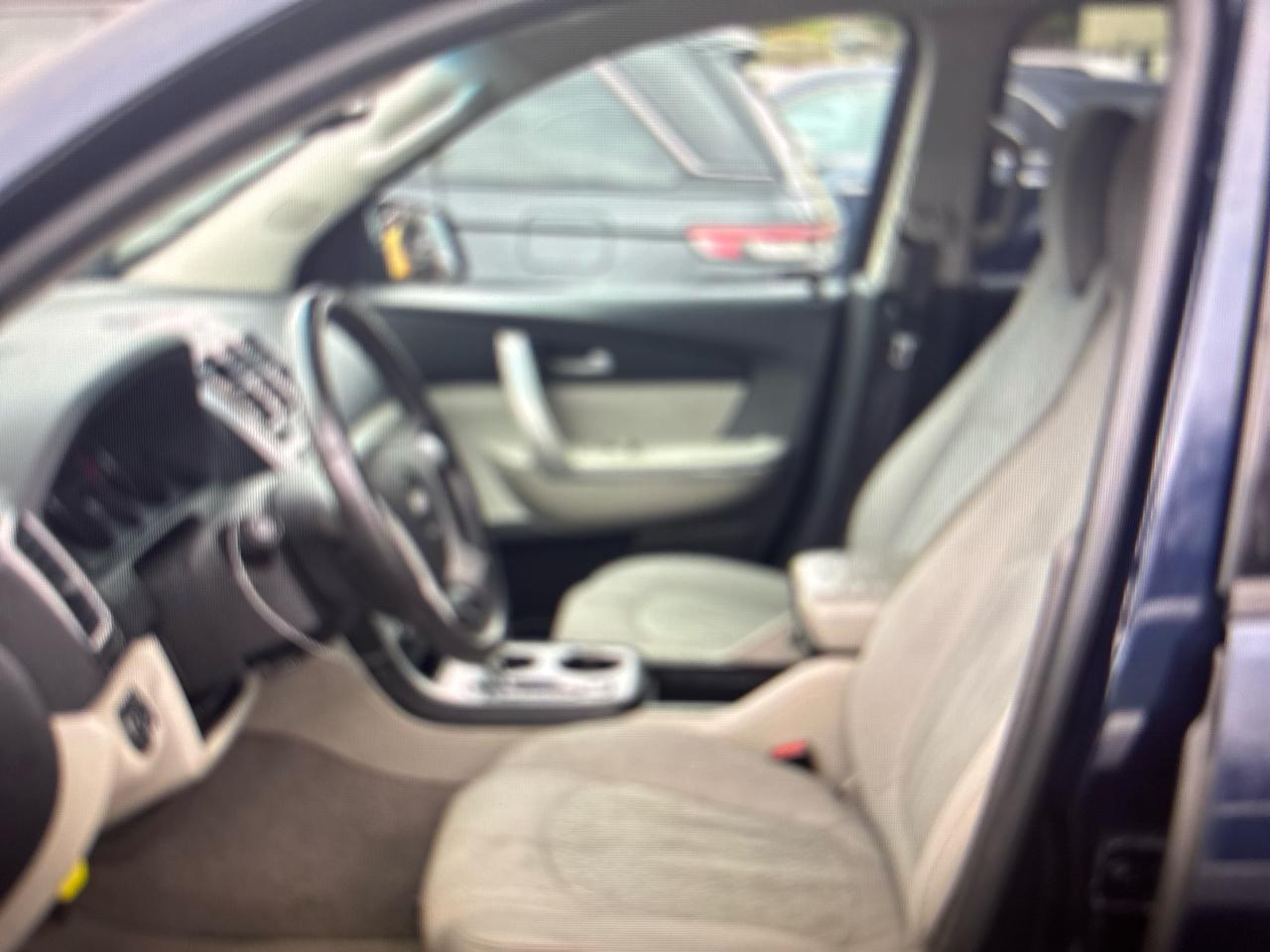 GMC Acadia SLE-2 FWD 2012