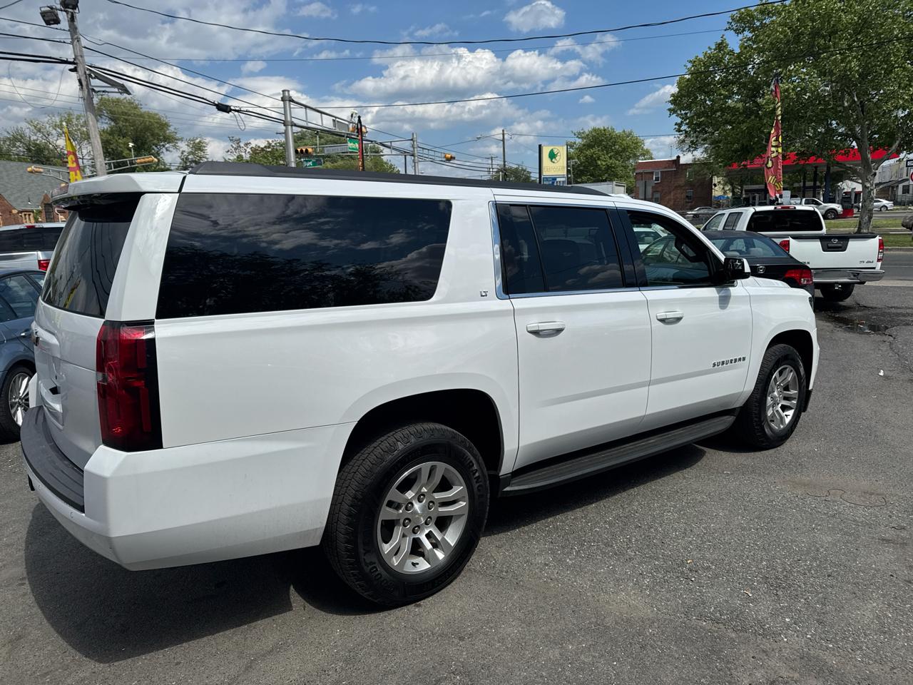 Chevrolet Suburban LT 2WD 2020