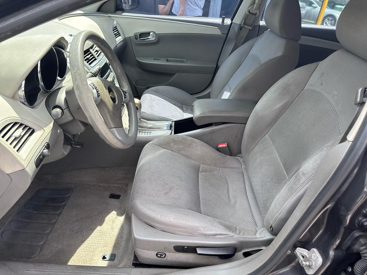 Chevrolet Malibu LS 2012