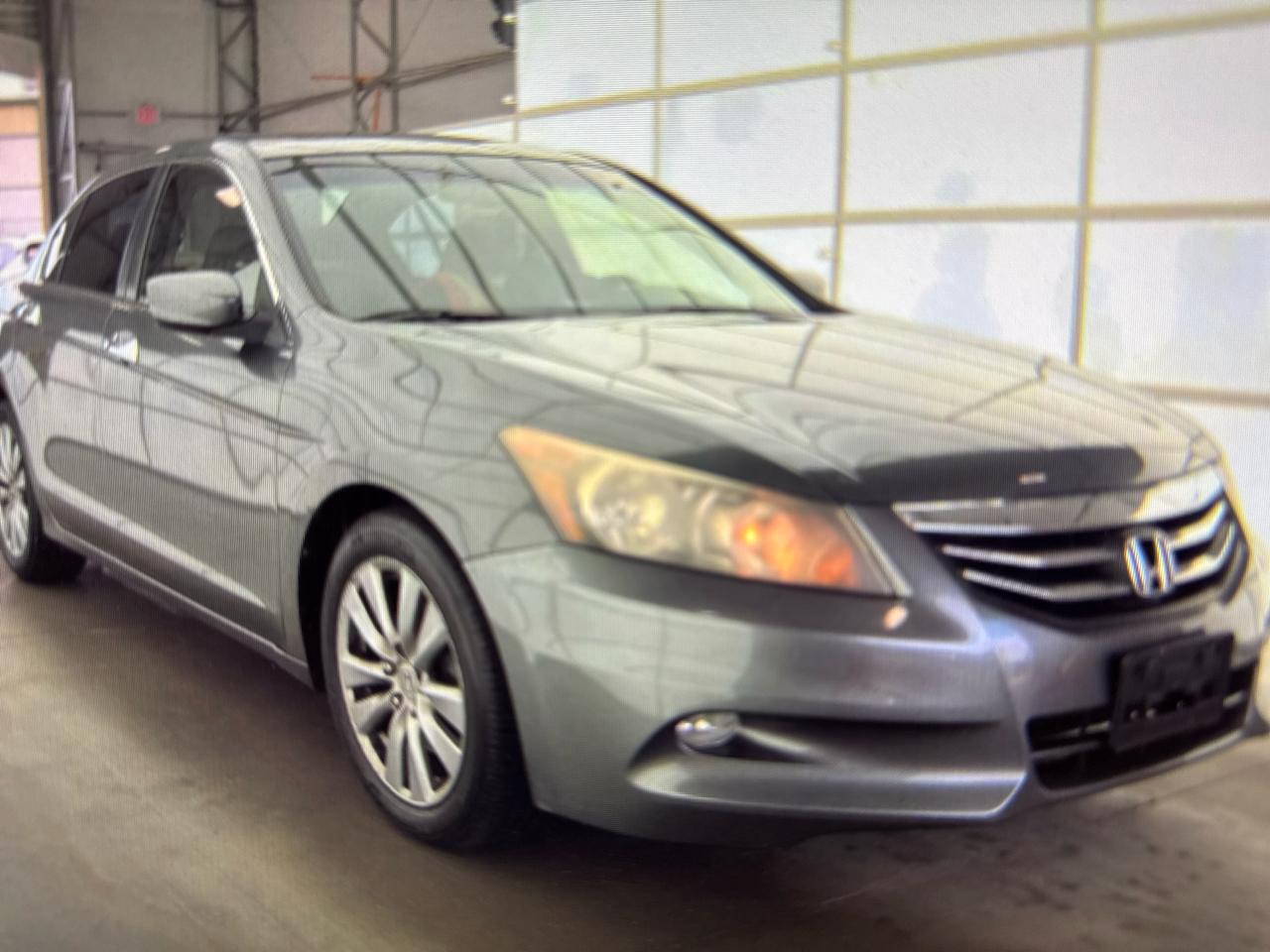 Honda Accord EX-L V-6 Sedan AT 2011