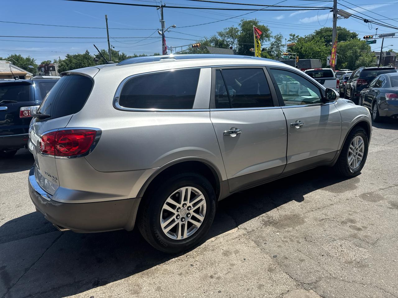 Buick Enclave CX FWD 2008
