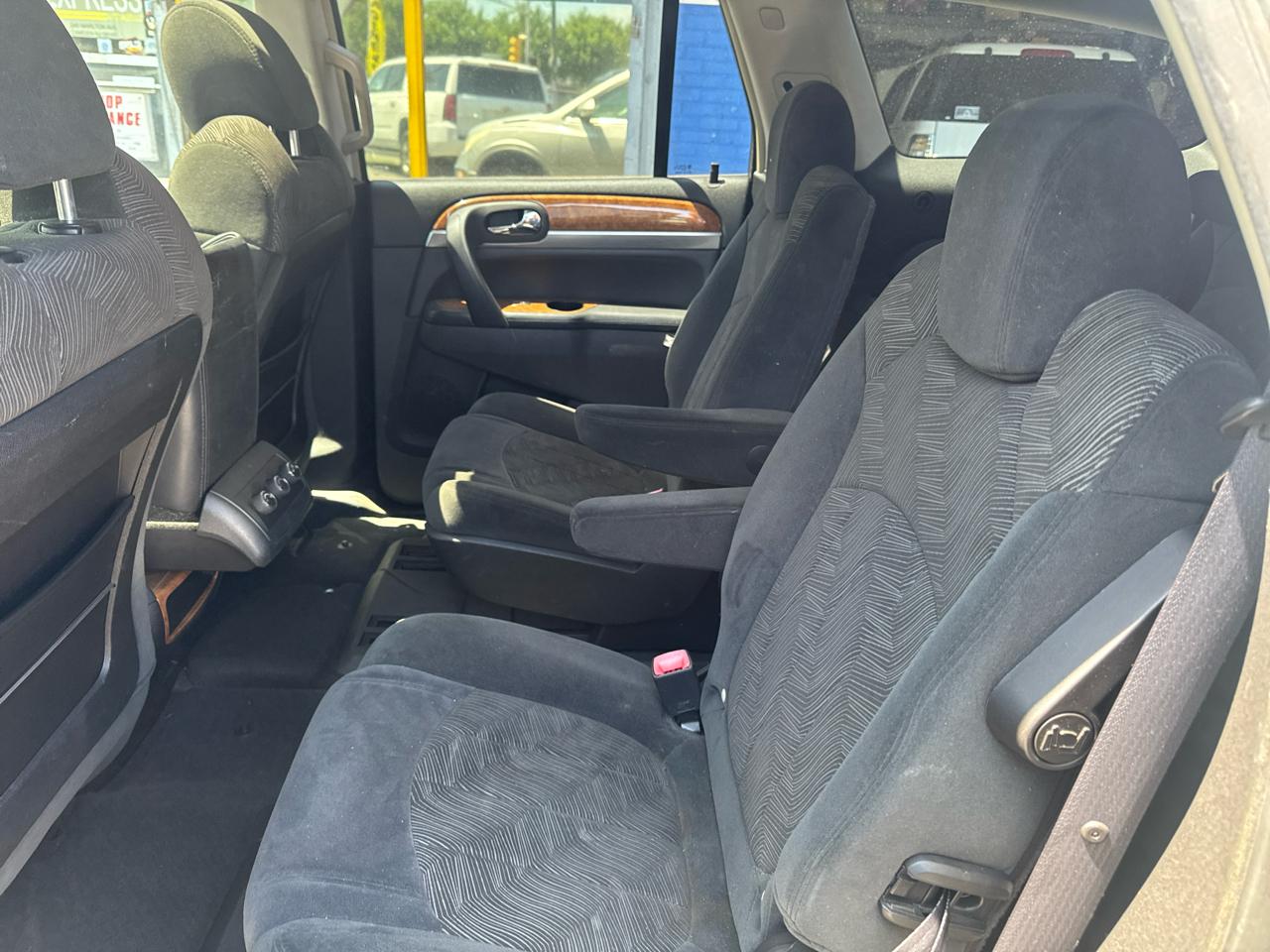 Buick Enclave CX FWD 2008