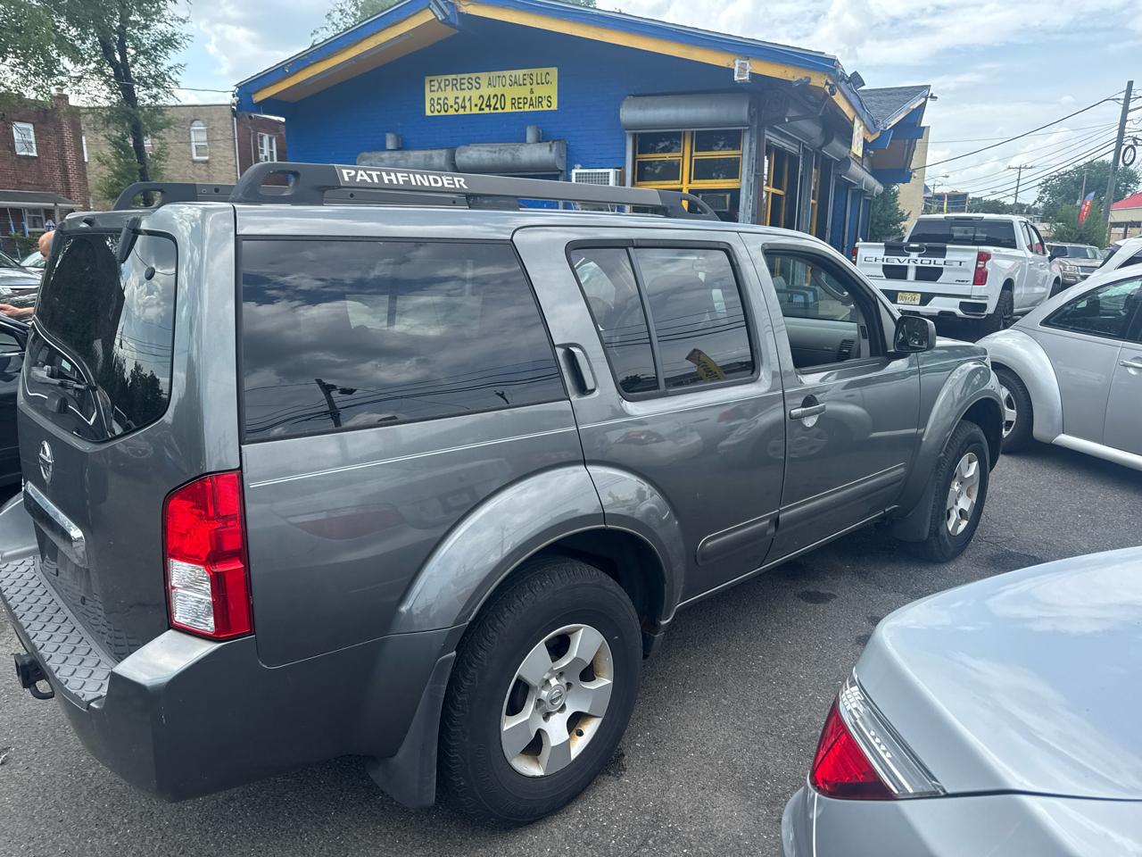 Nissan Pathfinder LE 4WD 2007