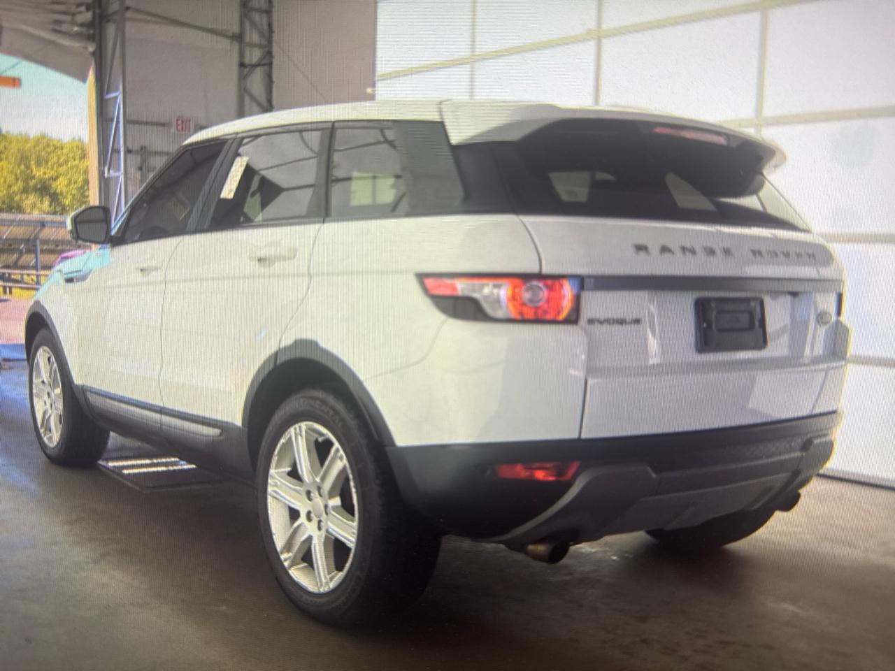 Land Rover Range Rover Evoque Pure Premium 5-Door 2015