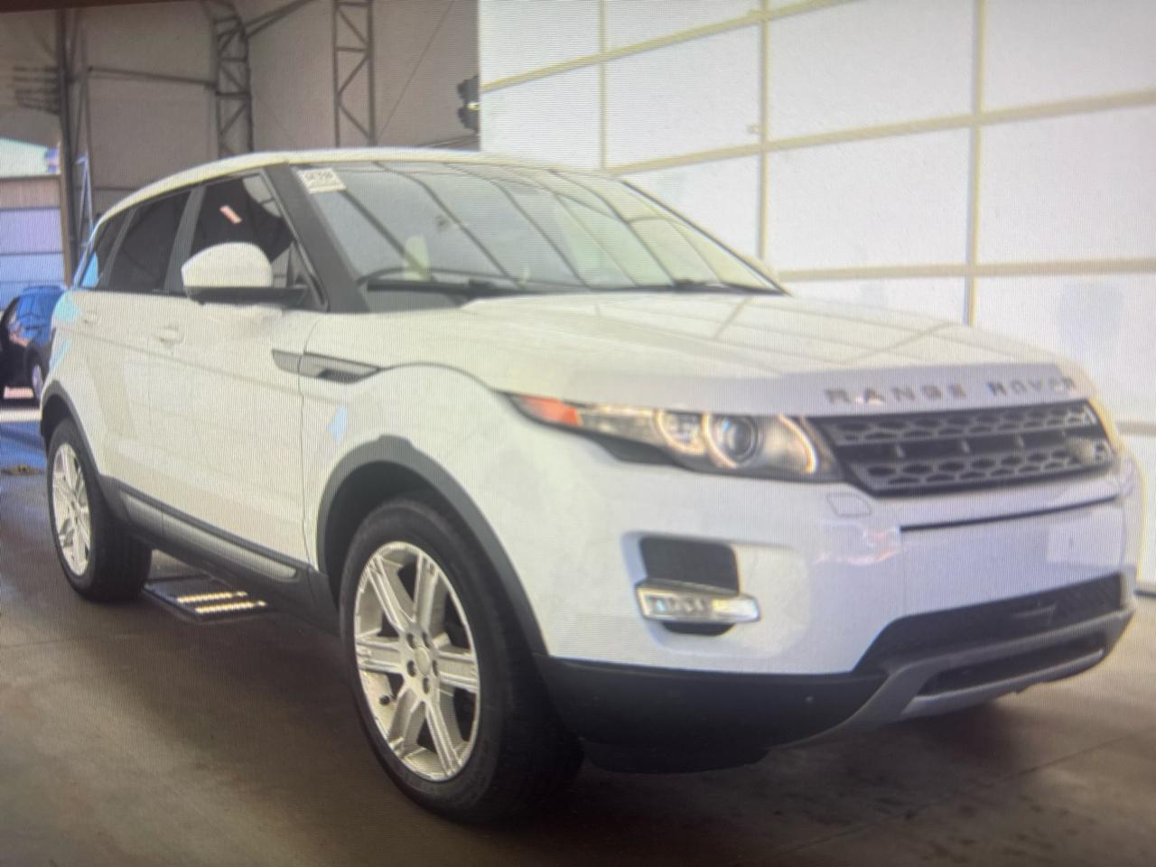 Land Rover Range Rover Evoque Pure Premium 5-Door 2015