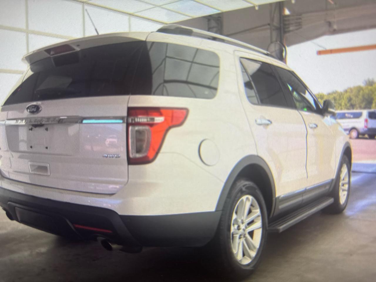 Ford Explorer XLT 4WD 2015