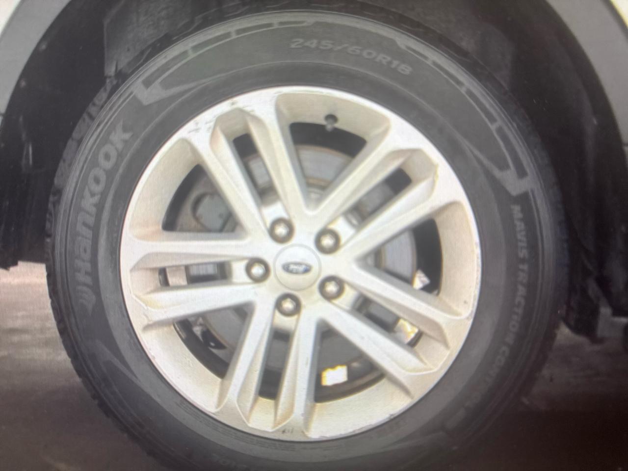 Ford Explorer XLT 4WD 2015