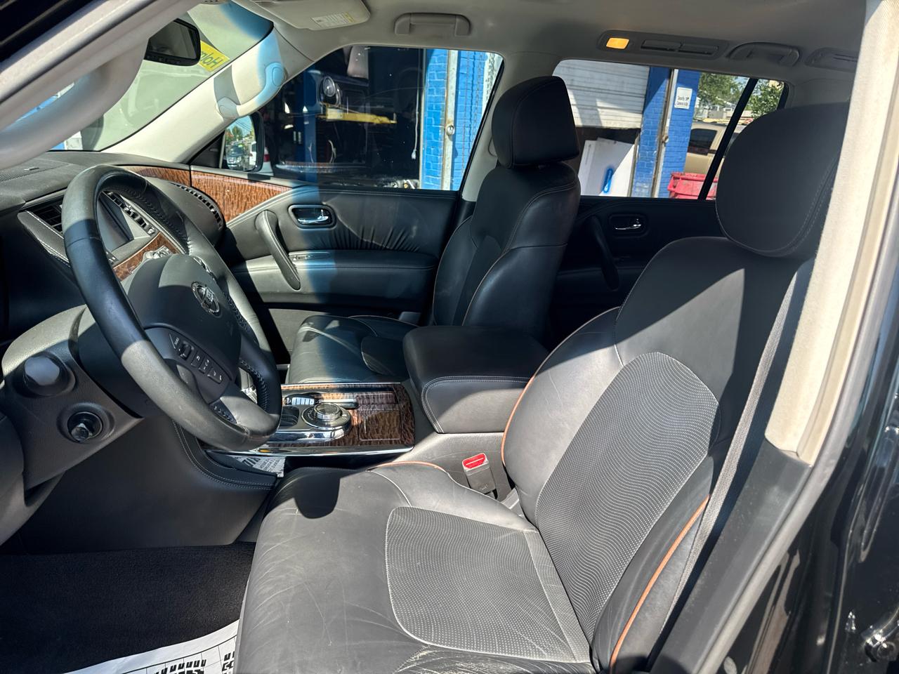 Nissan Armada Platinum AWD 2017