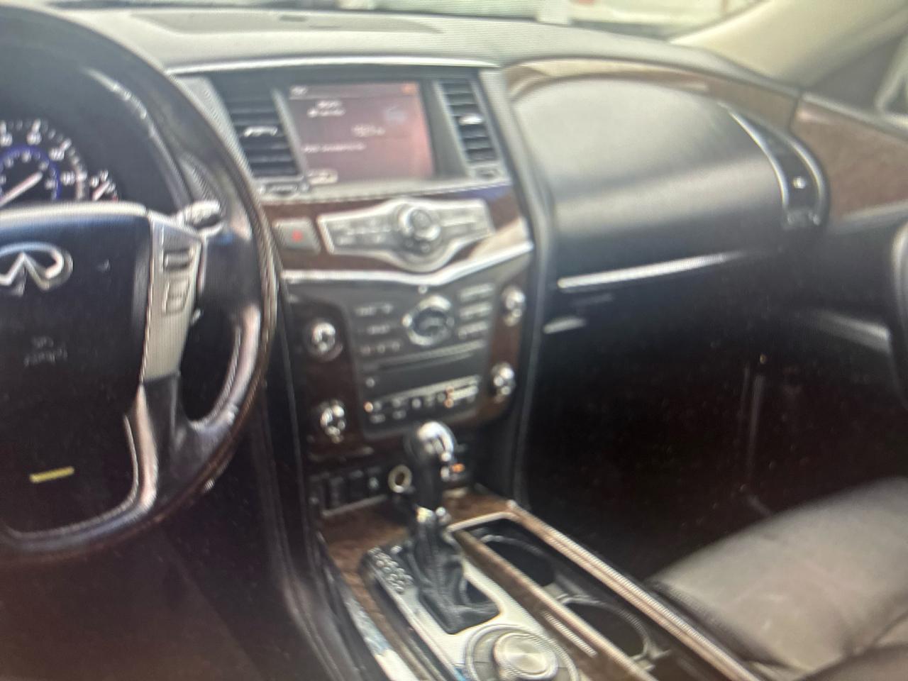 Infiniti QX80 4WD 2015