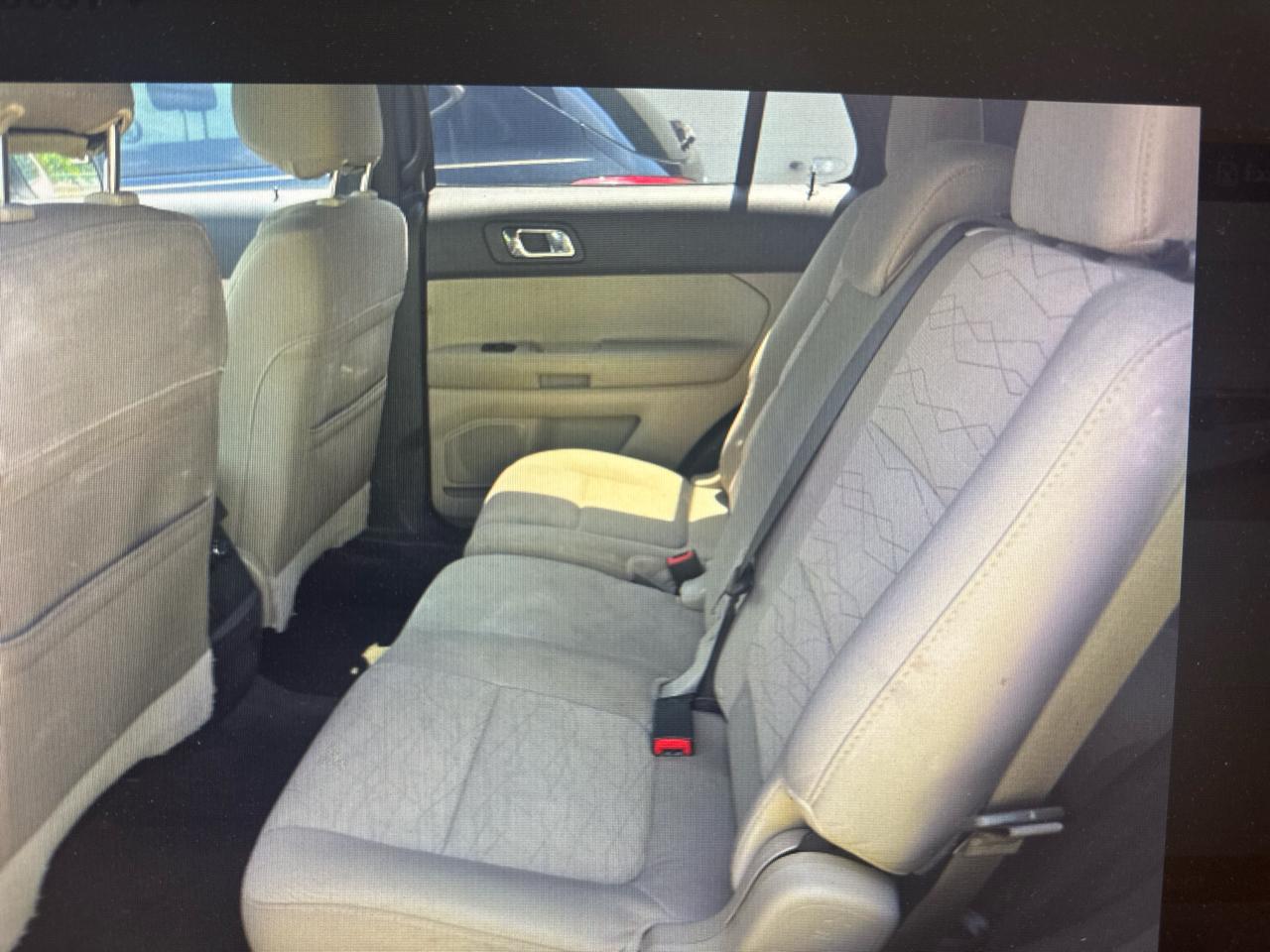 Ford Explorer Base 4WD 2013