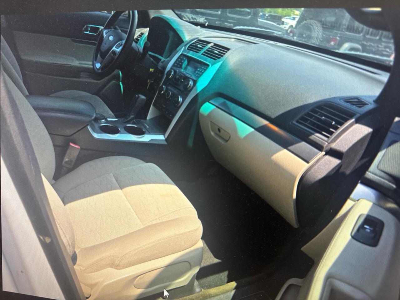 Ford Explorer Base 4WD 2013