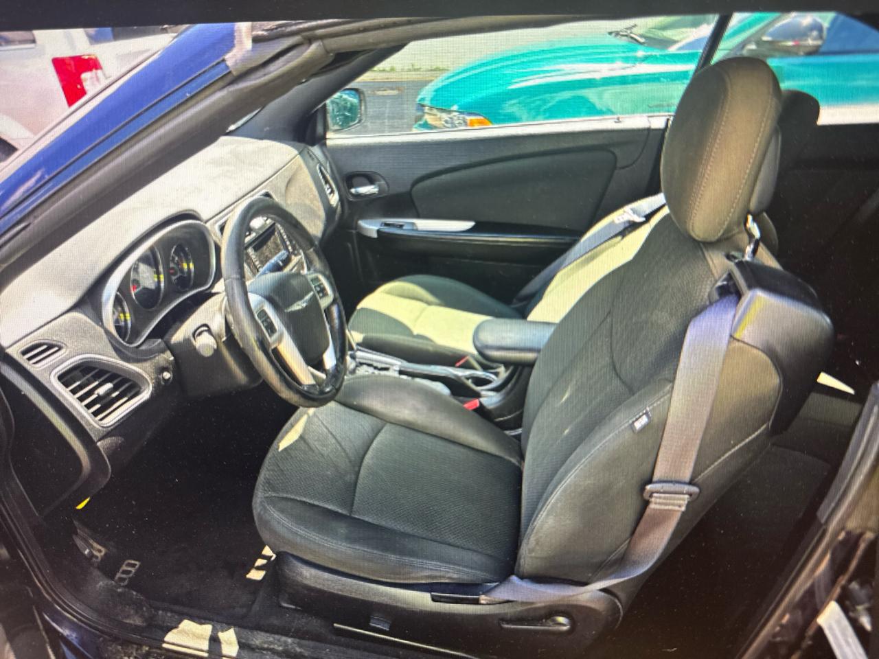 Chrysler 200 Touring Convertible 2011