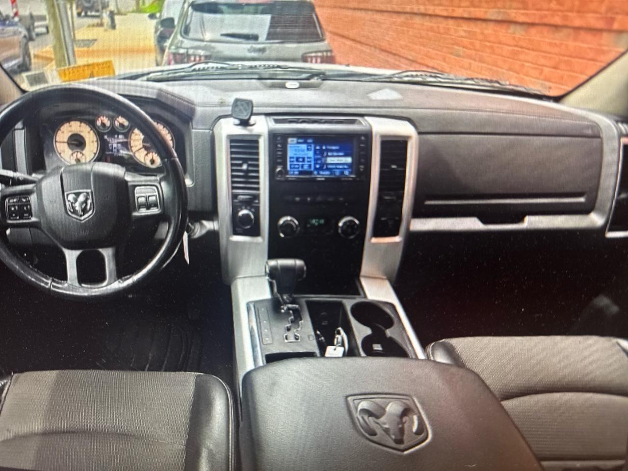 RAM 1500 Sport Crew Cab 4WD 2012