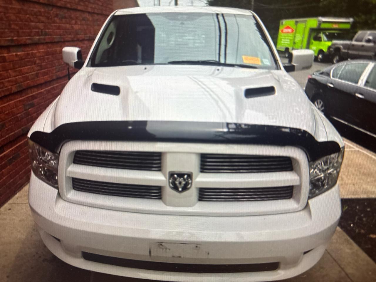 RAM 1500 Sport Crew Cab 4WD 2012