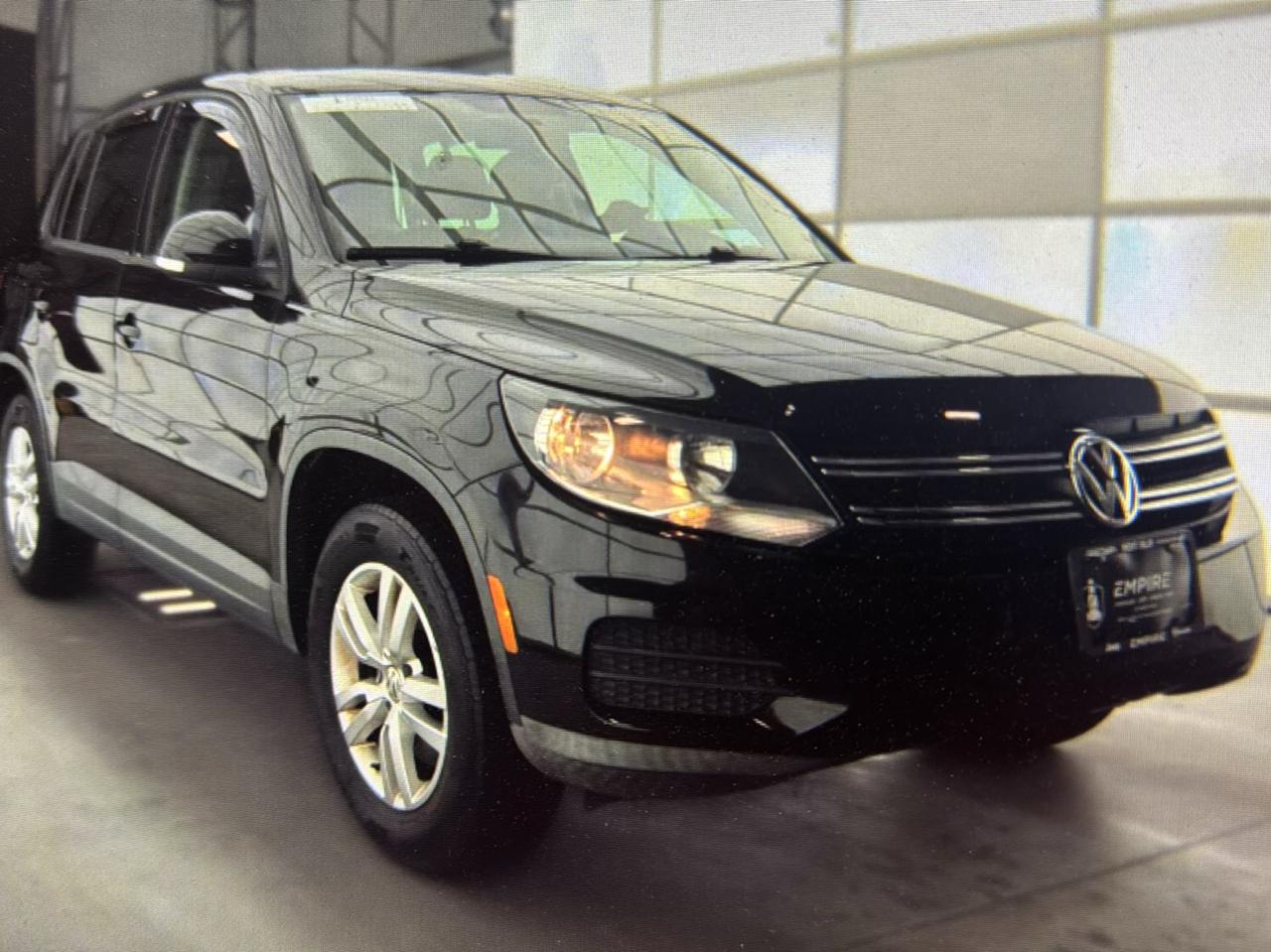 Volkswagen Tiguan S 2012