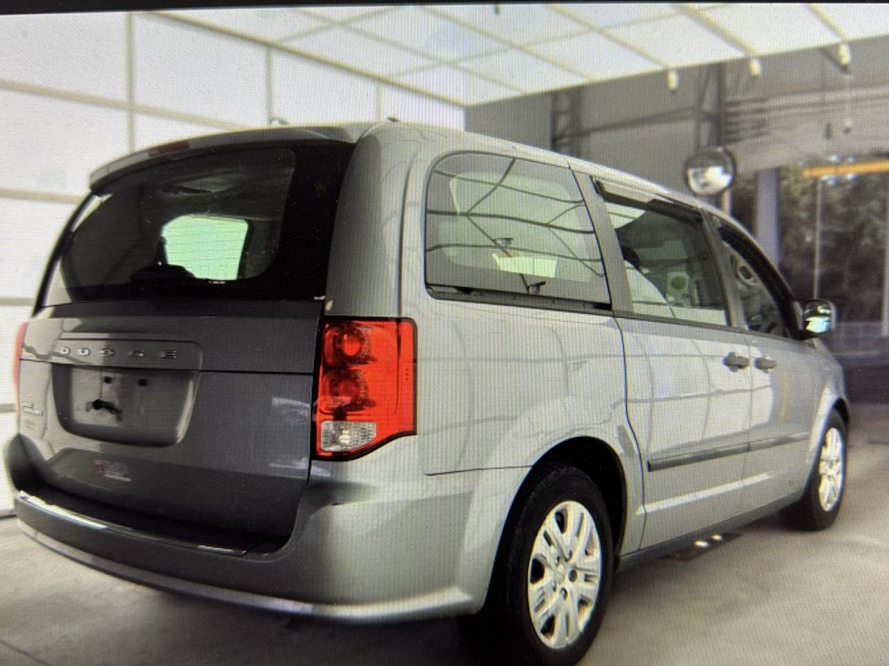 Dodge Grand Caravan SE 2013