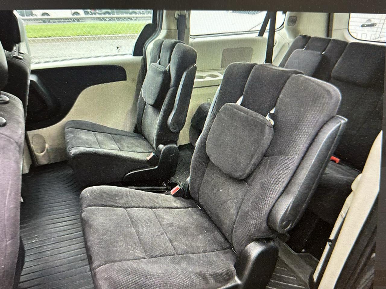 Dodge Grand Caravan SE 2013