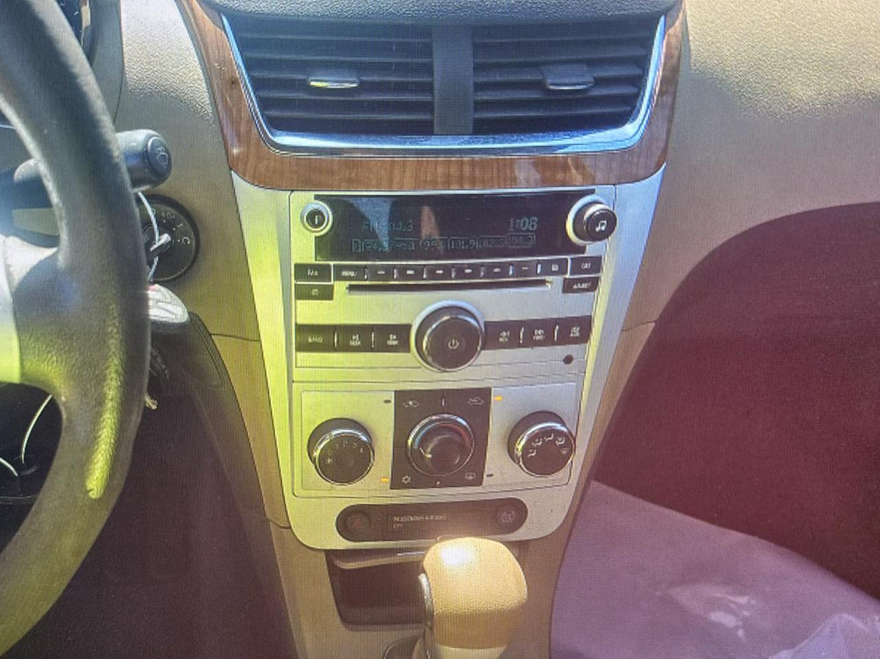 Chevrolet Malibu 1LT 2011