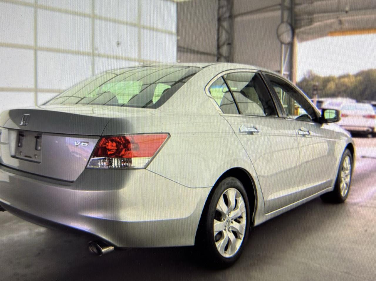 Honda Accord EX-L V-6 Sedan AT 2009