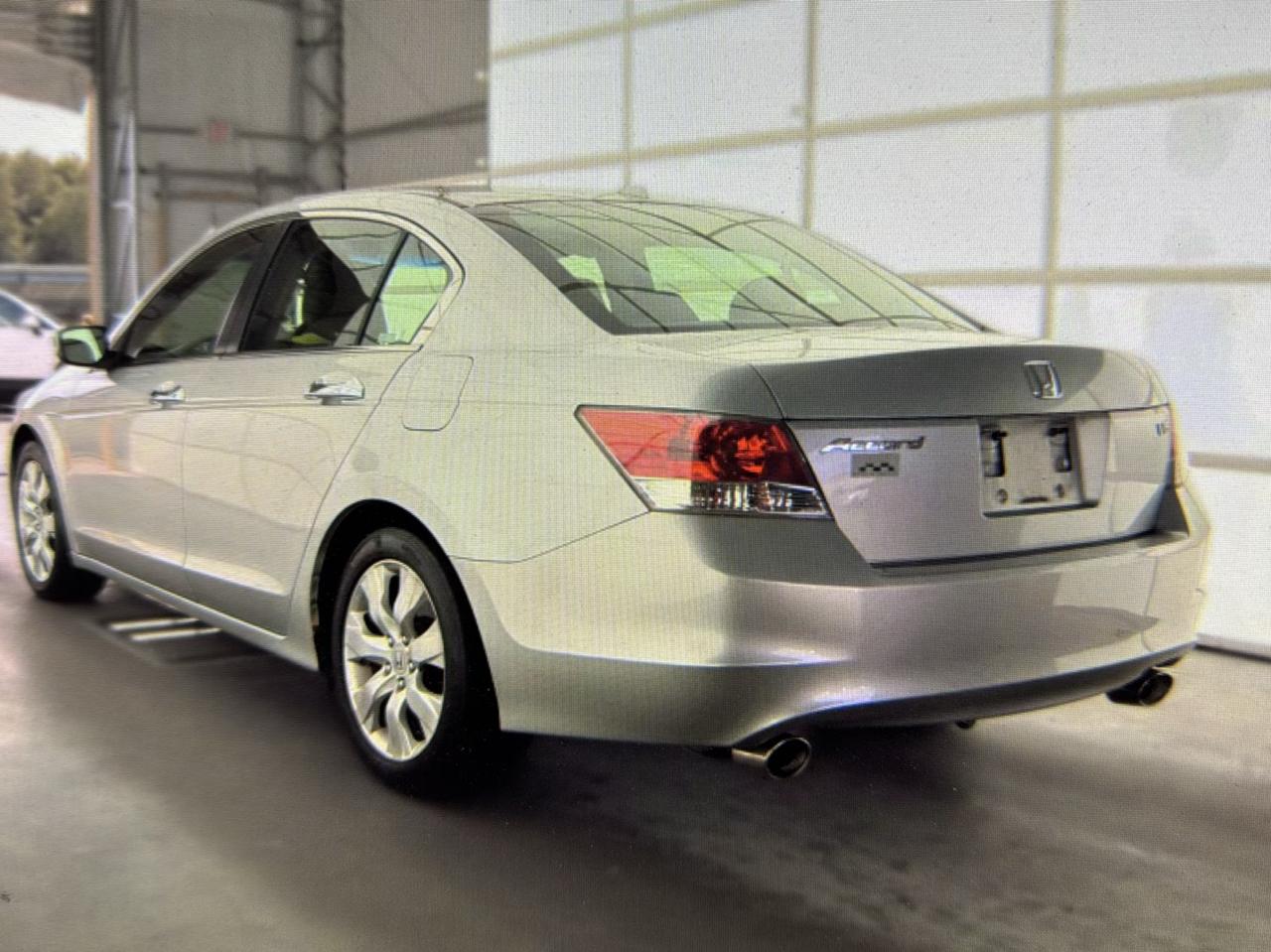 Honda Accord EX-L V-6 Sedan AT 2009