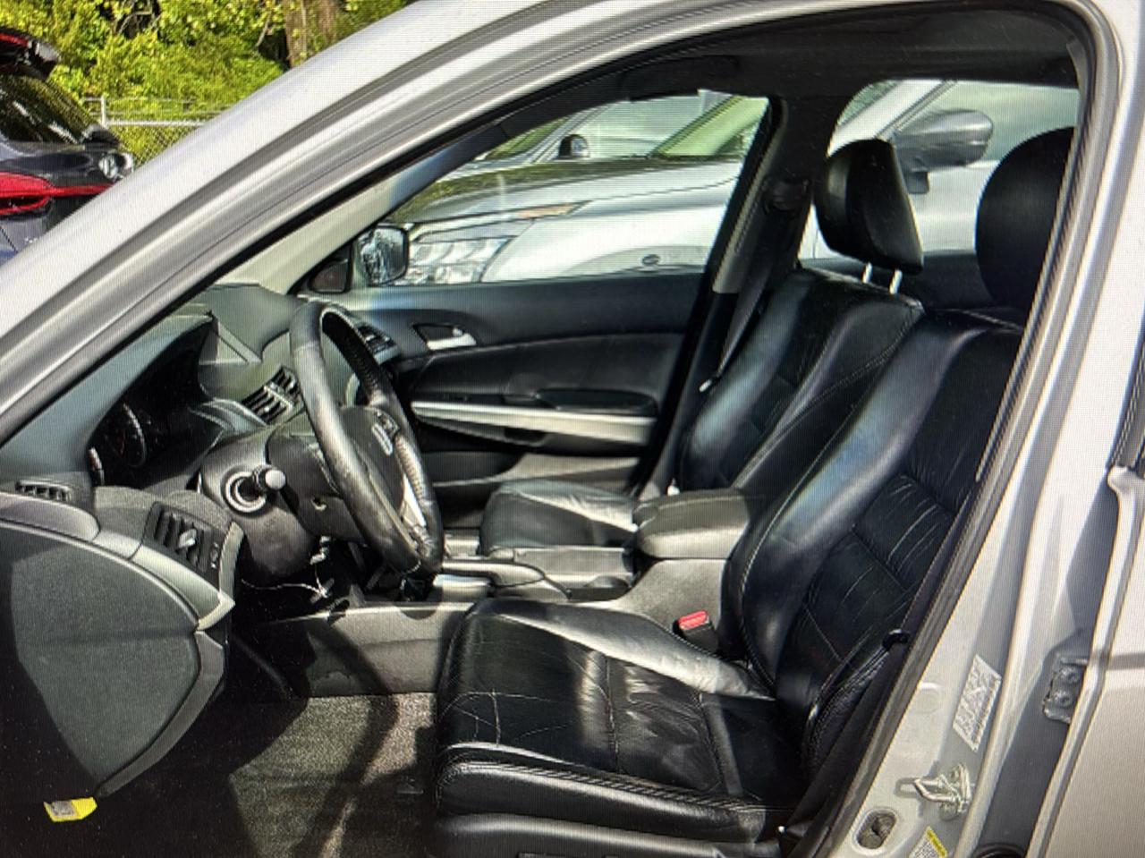 Honda Accord EX-L V-6 Sedan AT 2009