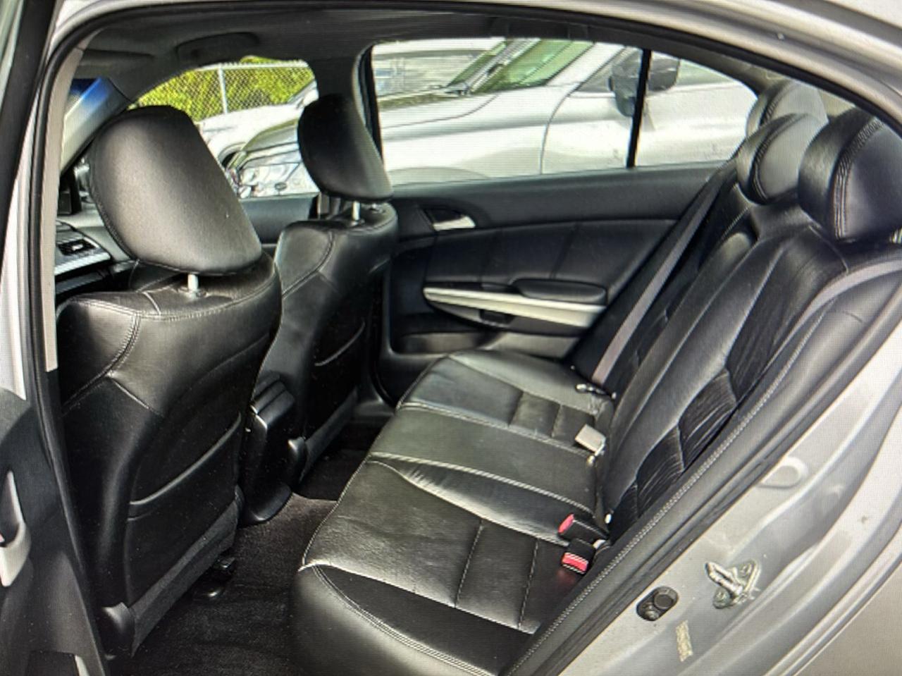Honda Accord EX-L V-6 Sedan AT 2009