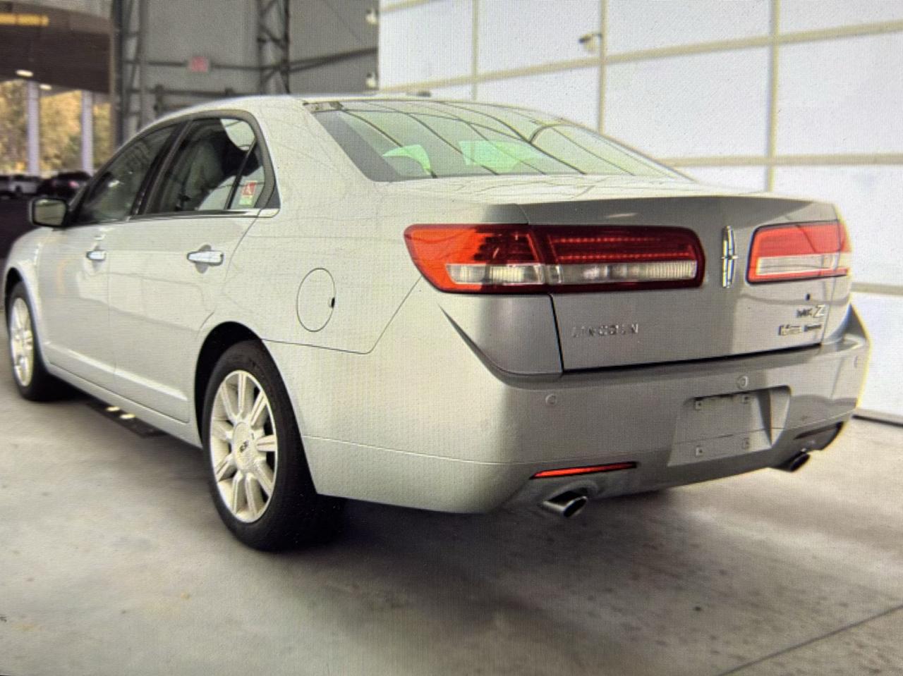 Lincoln MKZ AWD 2010