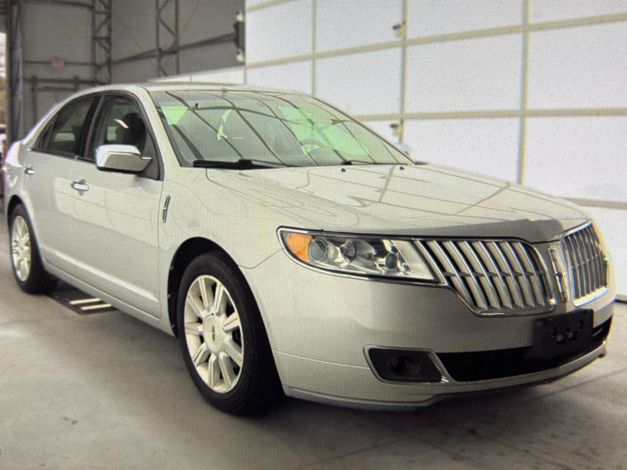 Lincoln MKZ AWD 2010