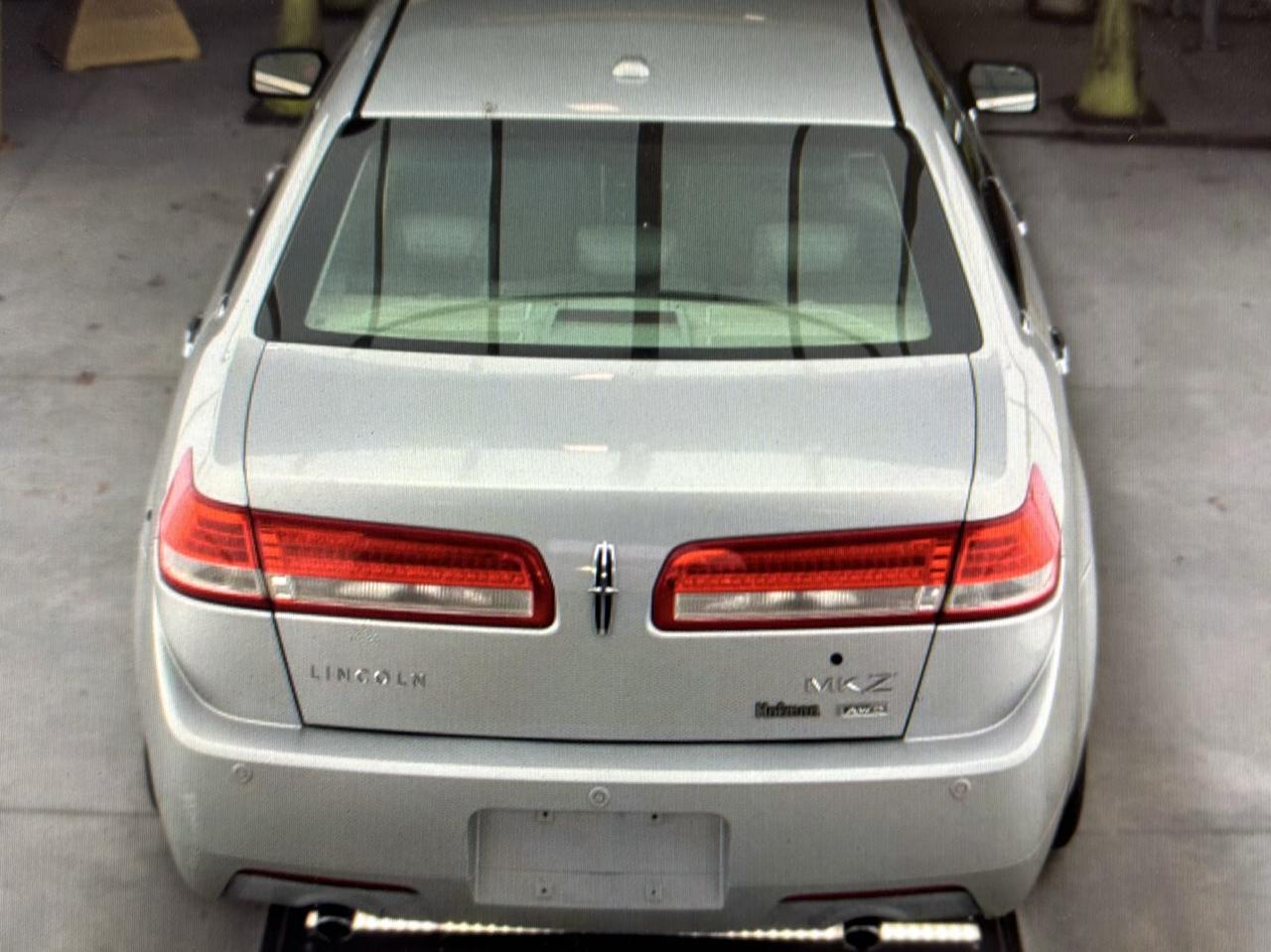 Lincoln MKZ AWD 2010