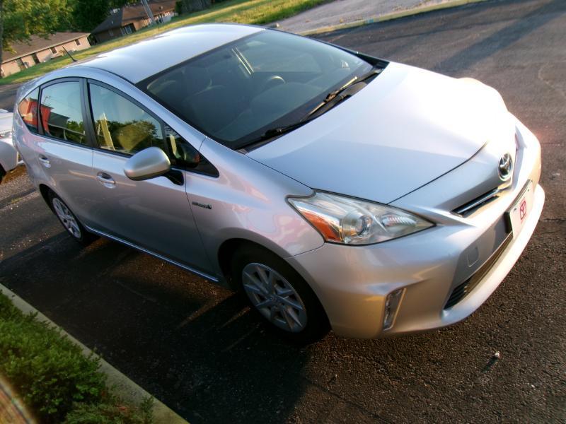 Toyota Prius V Three 2014