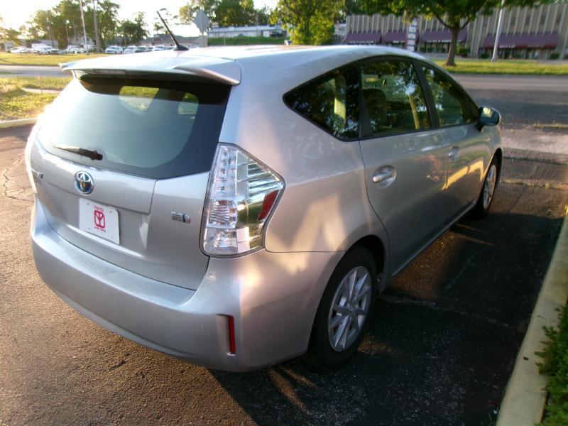 Toyota Prius V Three 2014