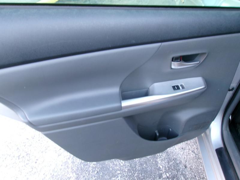 Toyota Prius V Three 2014