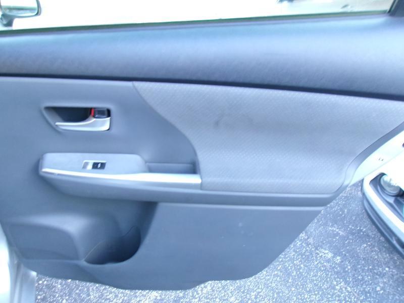 Toyota Prius V Three 2014