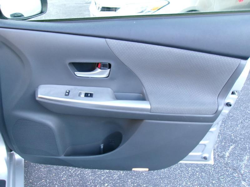 Toyota Prius V Three 2014