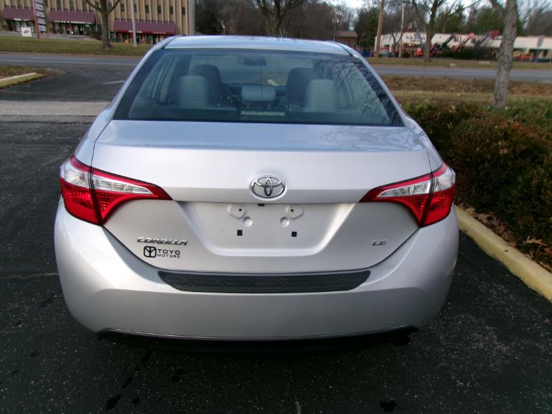 Toyota Corolla LE CVT 2015