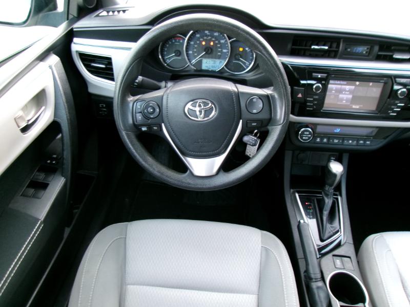 Toyota Corolla LE CVT 2015