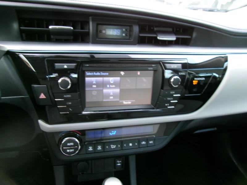 Toyota Corolla LE CVT 2015