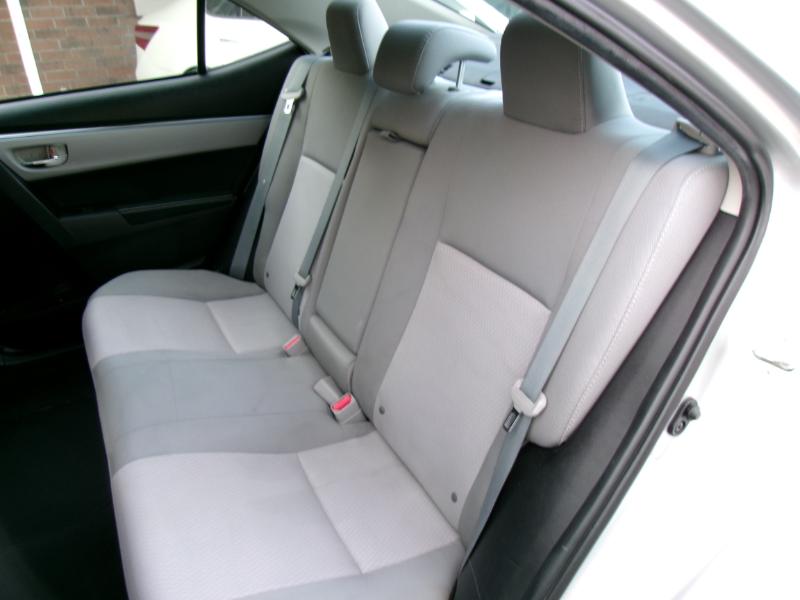 Toyota Corolla LE CVT 2015