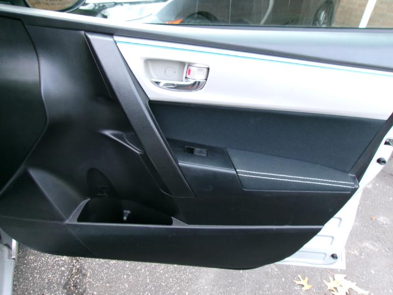 Toyota Corolla LE CVT 2015