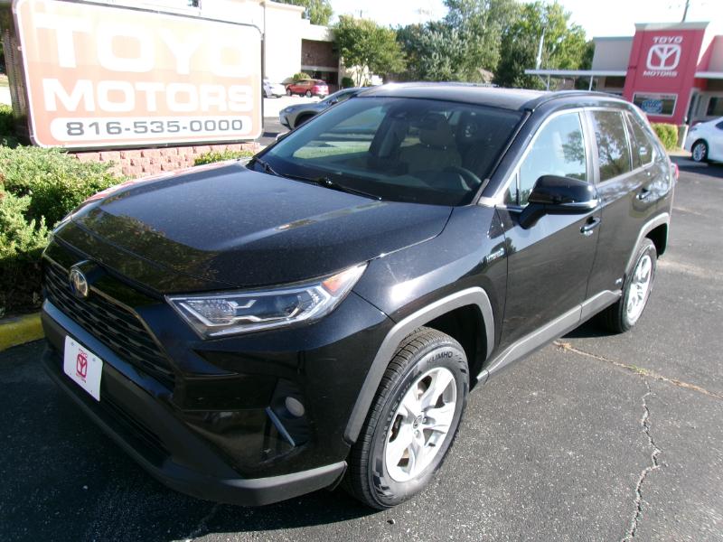 2021 Toyota RAV4 Hybrid XLE