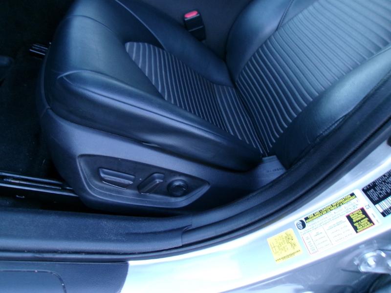 Toyota Camry SE 2020